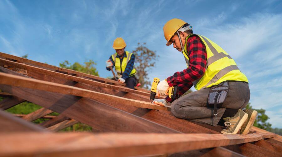 Expert Emergency Roof Repairs services in Claremont, MN
